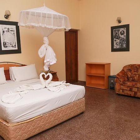 Hotel Milano Tourist Rest Anuradhápura Exteriér fotografie