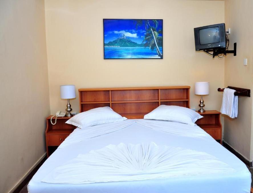 Hotel Milano Tourist Rest Anuradhápura Exteriér fotografie