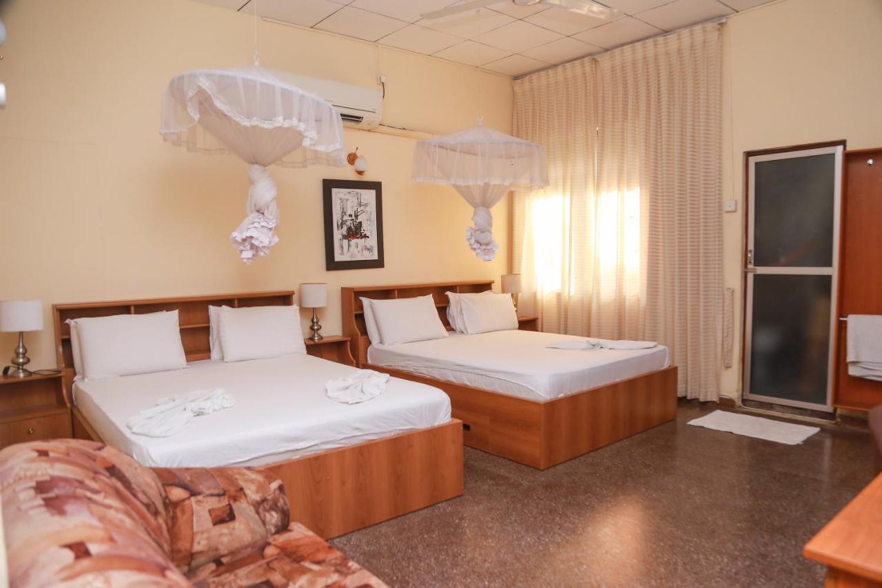 Hotel Milano Tourist Rest Anuradhápura Exteriér fotografie