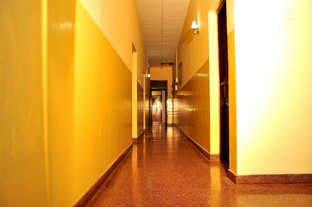 Hotel Milano Tourist Rest Anuradhápura Exteriér fotografie