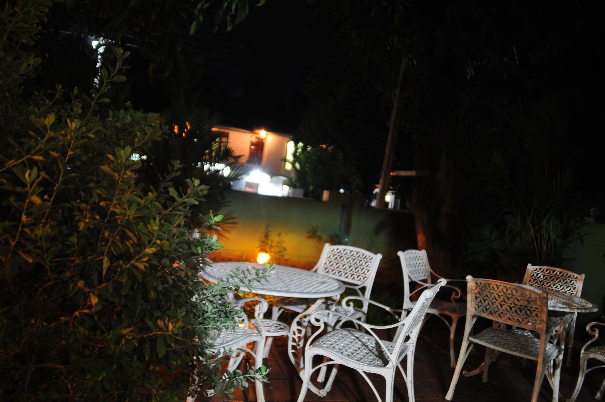 Hotel Milano Tourist Rest Anuradhápura Exteriér fotografie