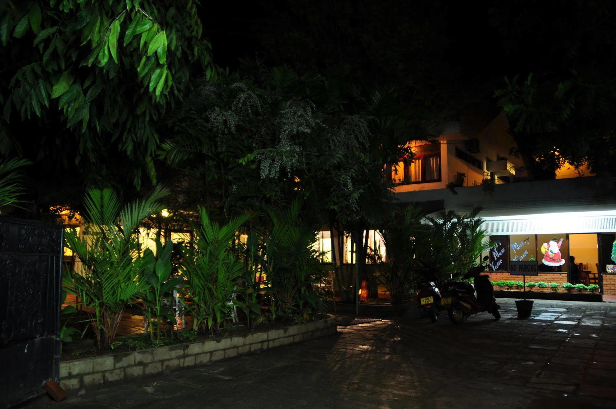 Hotel Milano Tourist Rest Anuradhápura Exteriér fotografie
