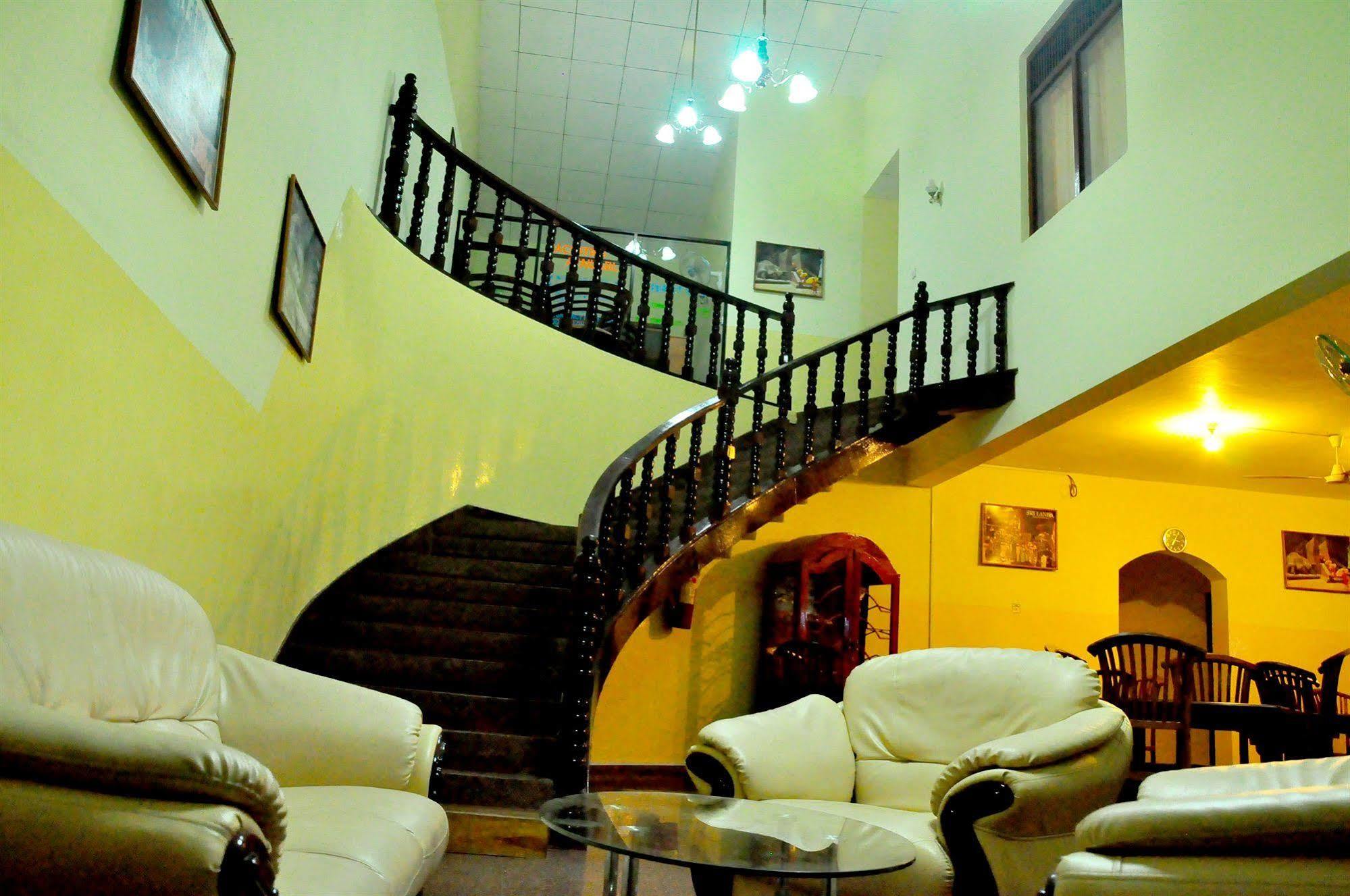 Hotel Milano Tourist Rest Anuradhápura Exteriér fotografie