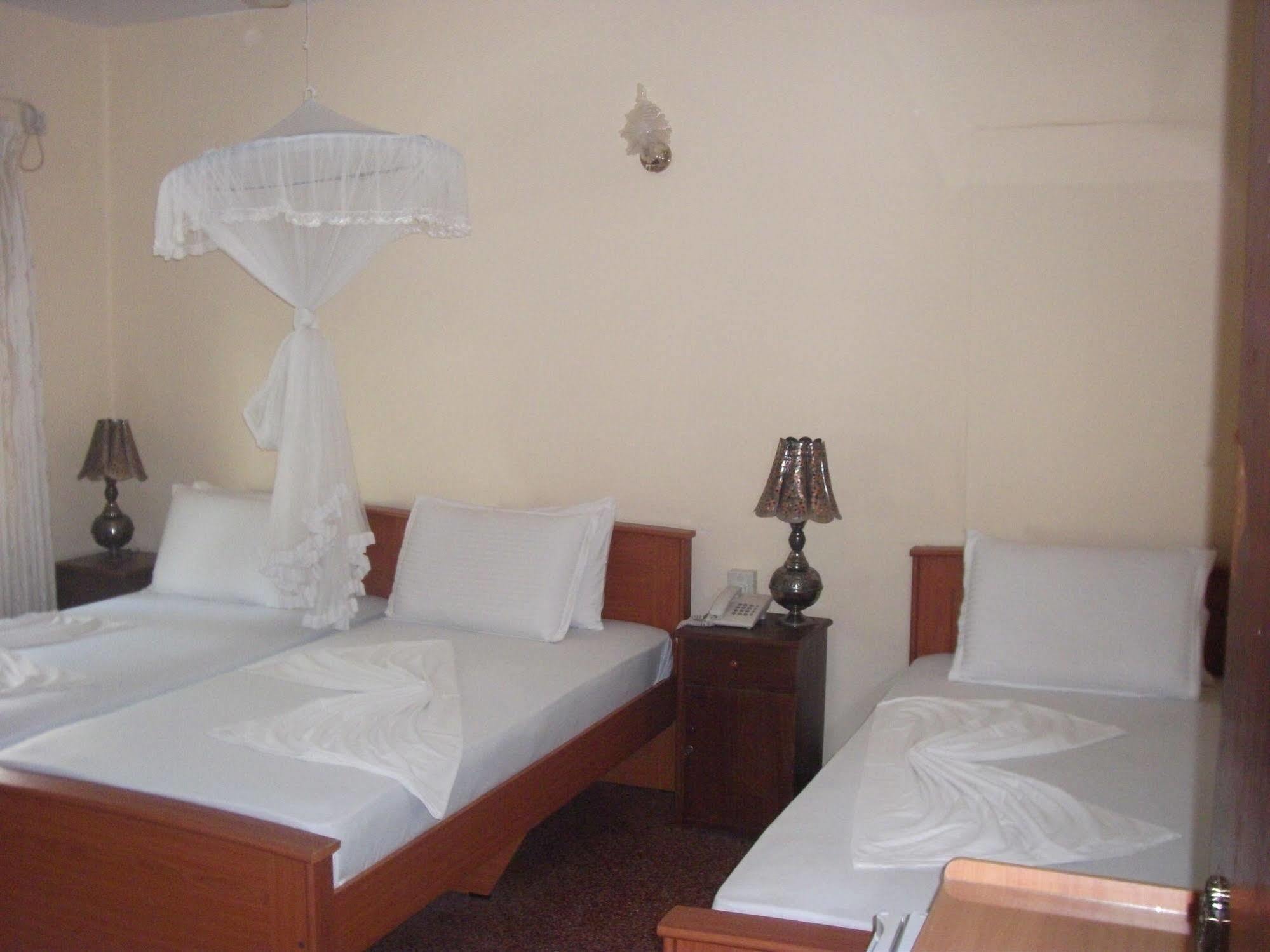 Hotel Milano Tourist Rest Anuradhápura Exteriér fotografie